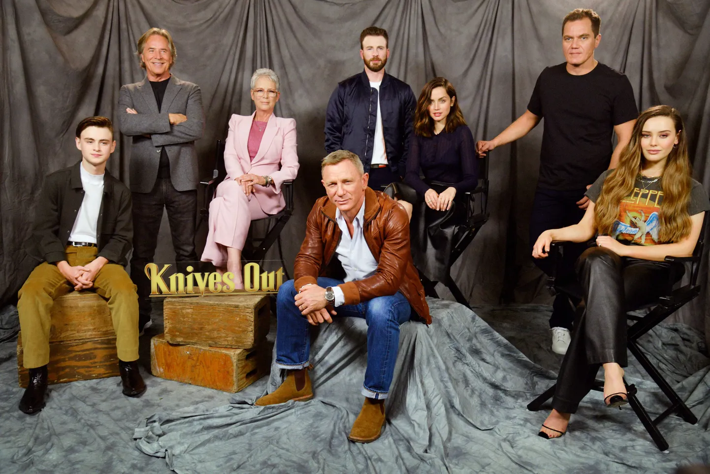 «Nugade peal» näitlejad (vasakult): Jaeden Martell, Don Johnson, Jamie Lee Curtis, Daniel Craig, Chris Evans, Ana de Armas, Michael Shannon ja Katherine Langford