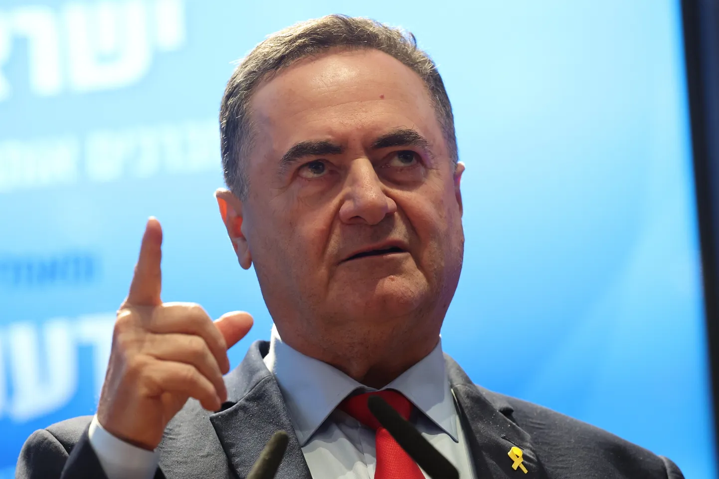 Izraēlas aizsardzības ministrs Izraēls Kacs