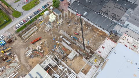 MUUDKUI KERKIB ⟩ Pagaritööstuse juurdeehitusel käib vilgas töö