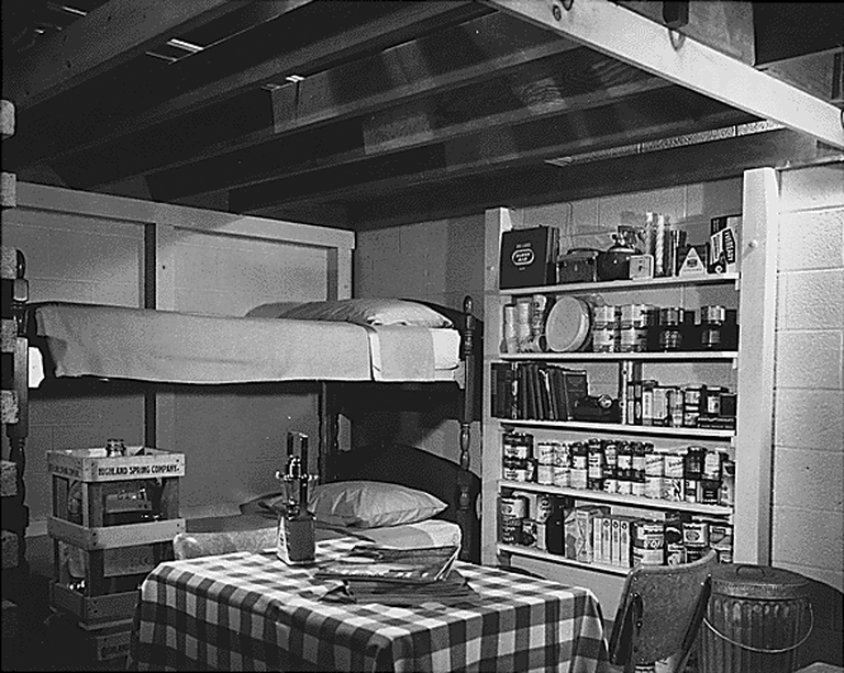 Privātais pazemes bunkurs 1950. gadā, Baltimorā, ASV
