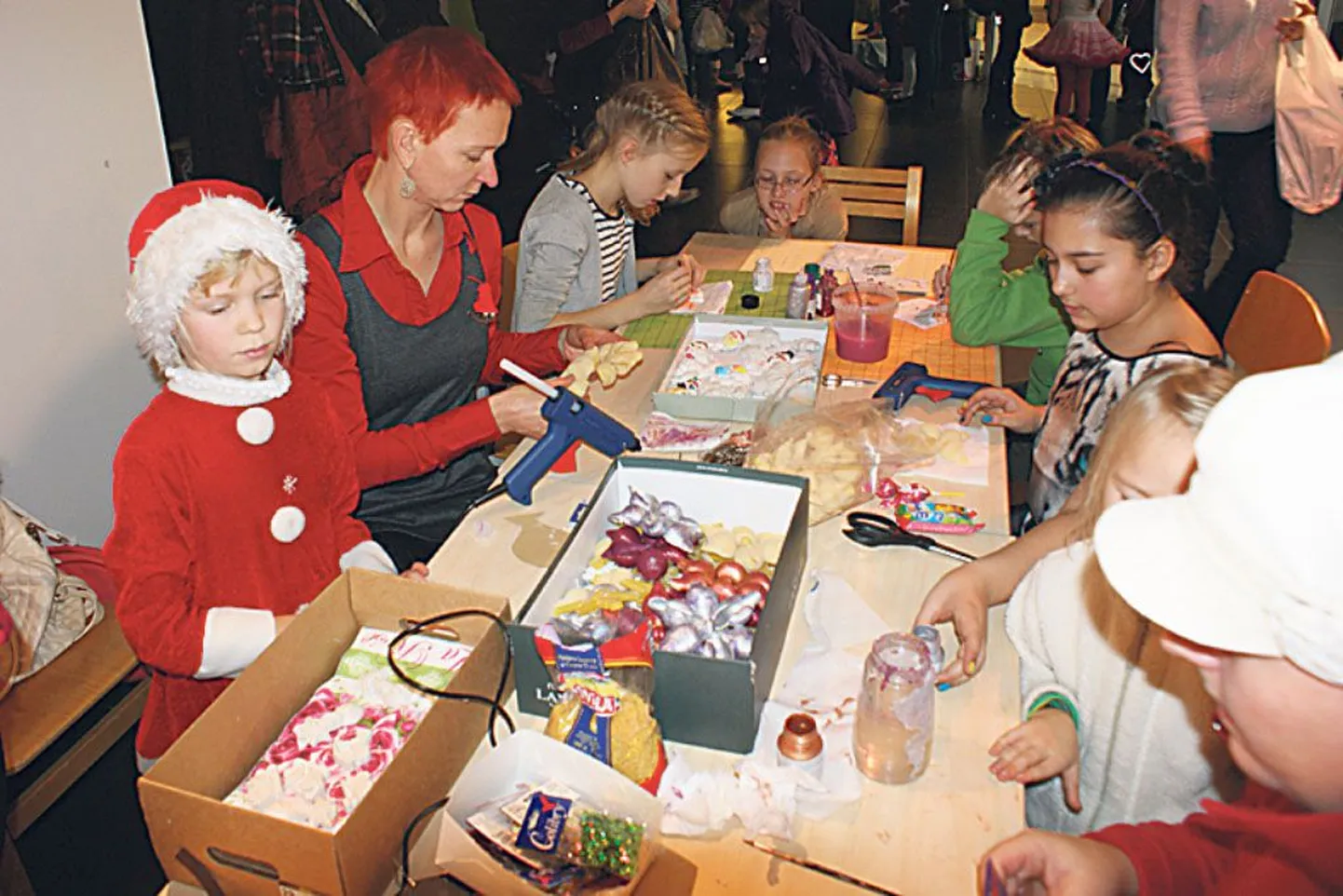 Ettevalmistused ülelinnaliseks jõuluürituseks algasid Pärnu vabakoolis juba novembris.