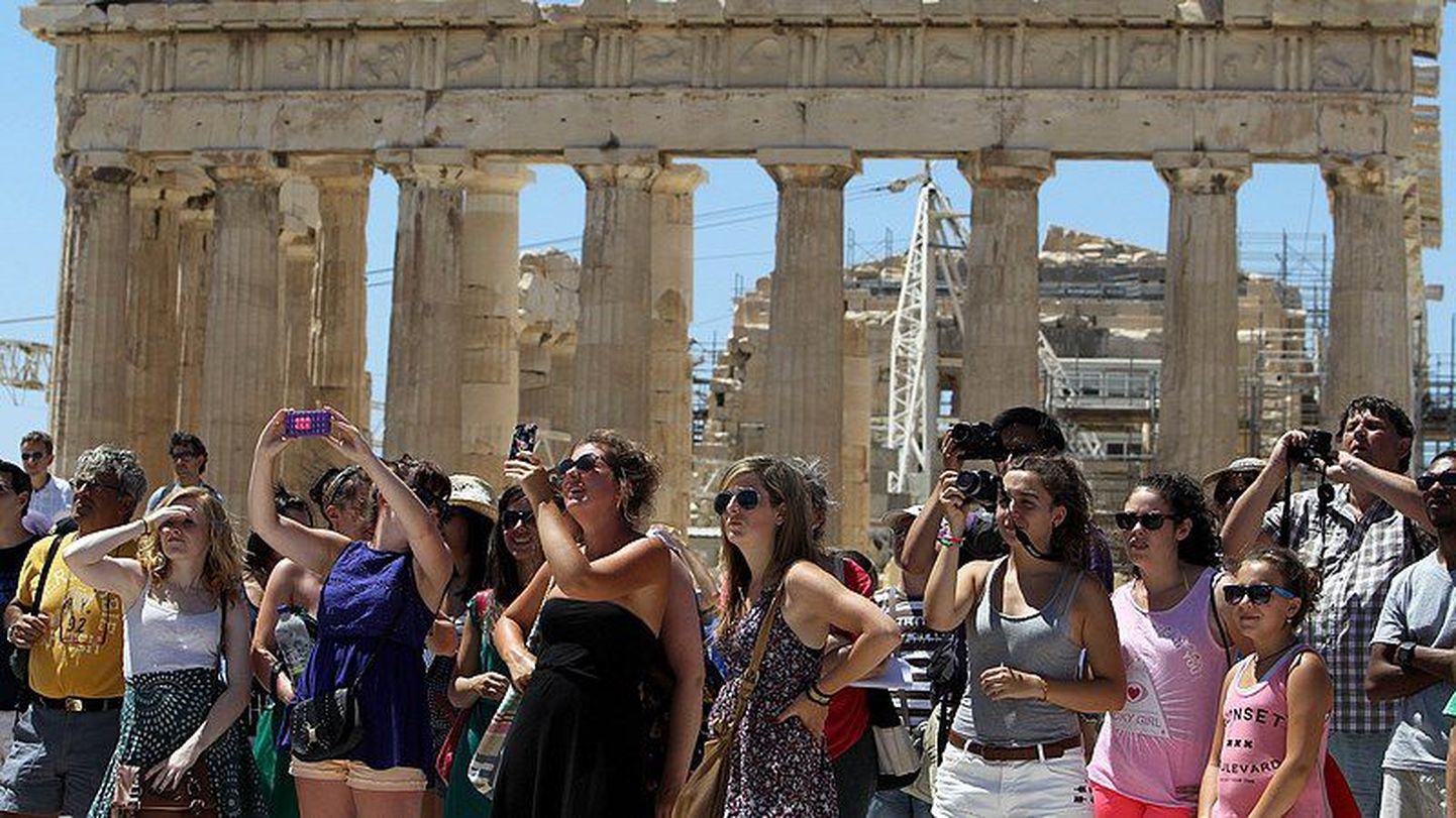 Turistid Kreekas.