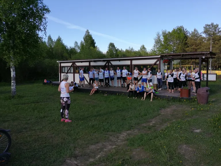 Suvevolle esimesele etapile Paides kogunes 41 mängijat, kes kõik said selga valged võistlussärgid.