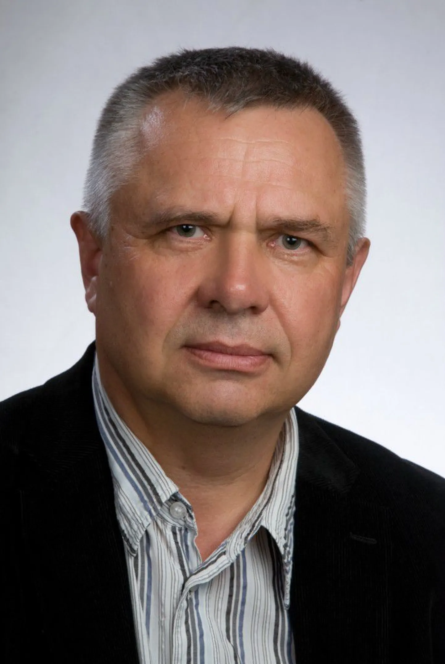 JÜRI SAAR
