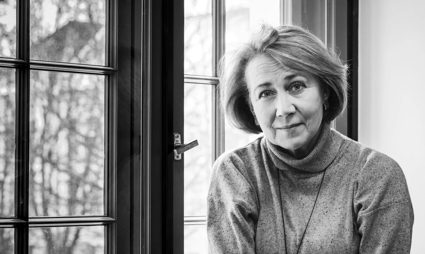 Küllike Saldre tunnistab, et tema ei läinud lavakunstikateedrisse selleks, et tahtis saada näitlejaks, vaid ta soovis saada lahti painest. «Et mind pandaks fakti ette, et see EI OLE minu elukutse.»
