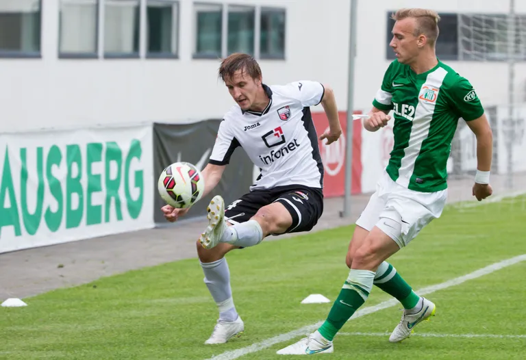Vladislav Kozlovs (vasakul) hiilgas Tammeka vastu nelja värvaga. FOTO: Jaanus Lensment