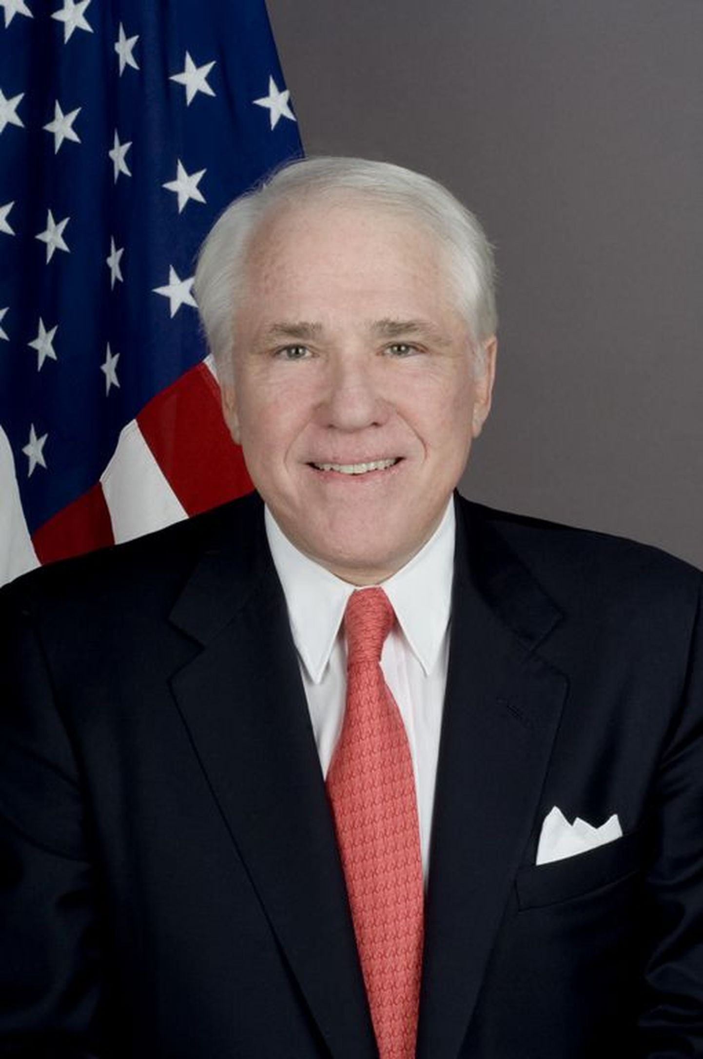 USA uus suursaadik Eestis on Stanley Davis Phillips.