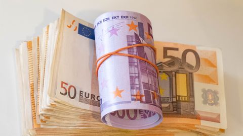 Германии пенсионерка завещала соседям имущество и акции на 6,2 миллиона евро