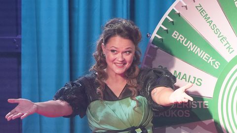 "Kvadrifrona" spēļu vakars "Viss bumbās" – par bērnības skaistumu bez trivialitātes sīrupa