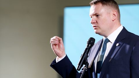 Smiltēns pieļauj piecu partiju sarunas; AS sola elastīgu pieeju JV un “Progresīvajiem”