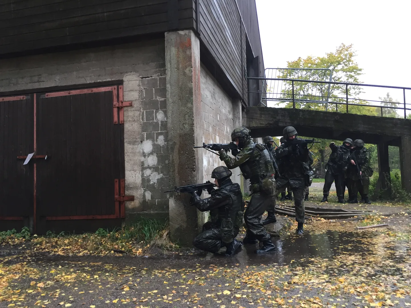 Soome ajateenijad õppustel.