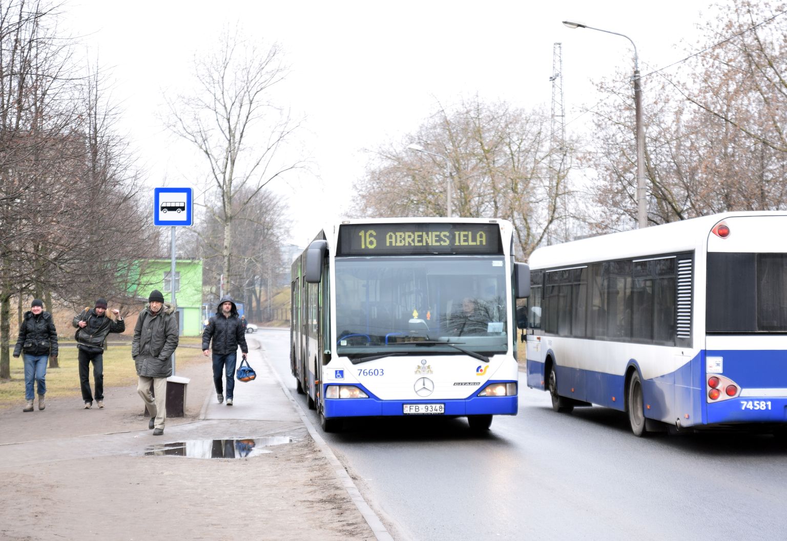 "Rīgas satiksmes" autobusi; ilustratīvs foto.