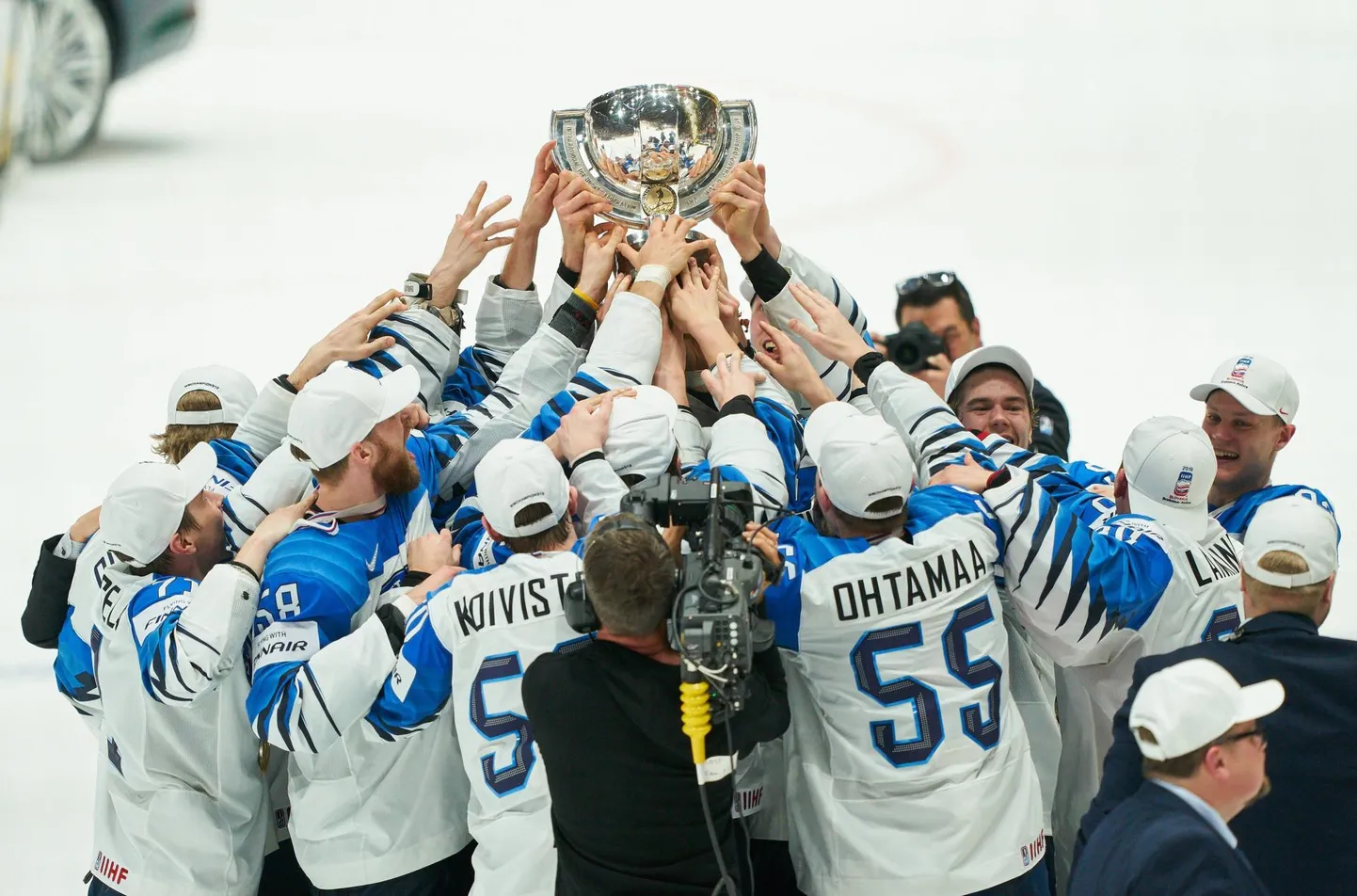 25 tundmatust hokimängijast said üleöö terve Soome kangelased. FOTO: Peter Schatz/Imago Images/Actionpictures