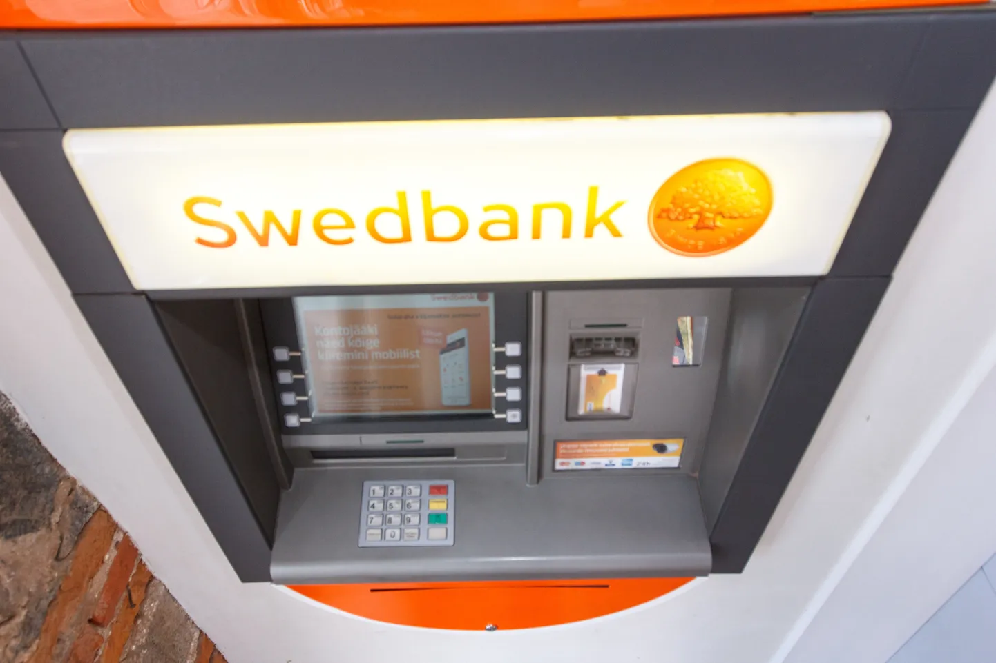 Swedbanki pangaautomaat