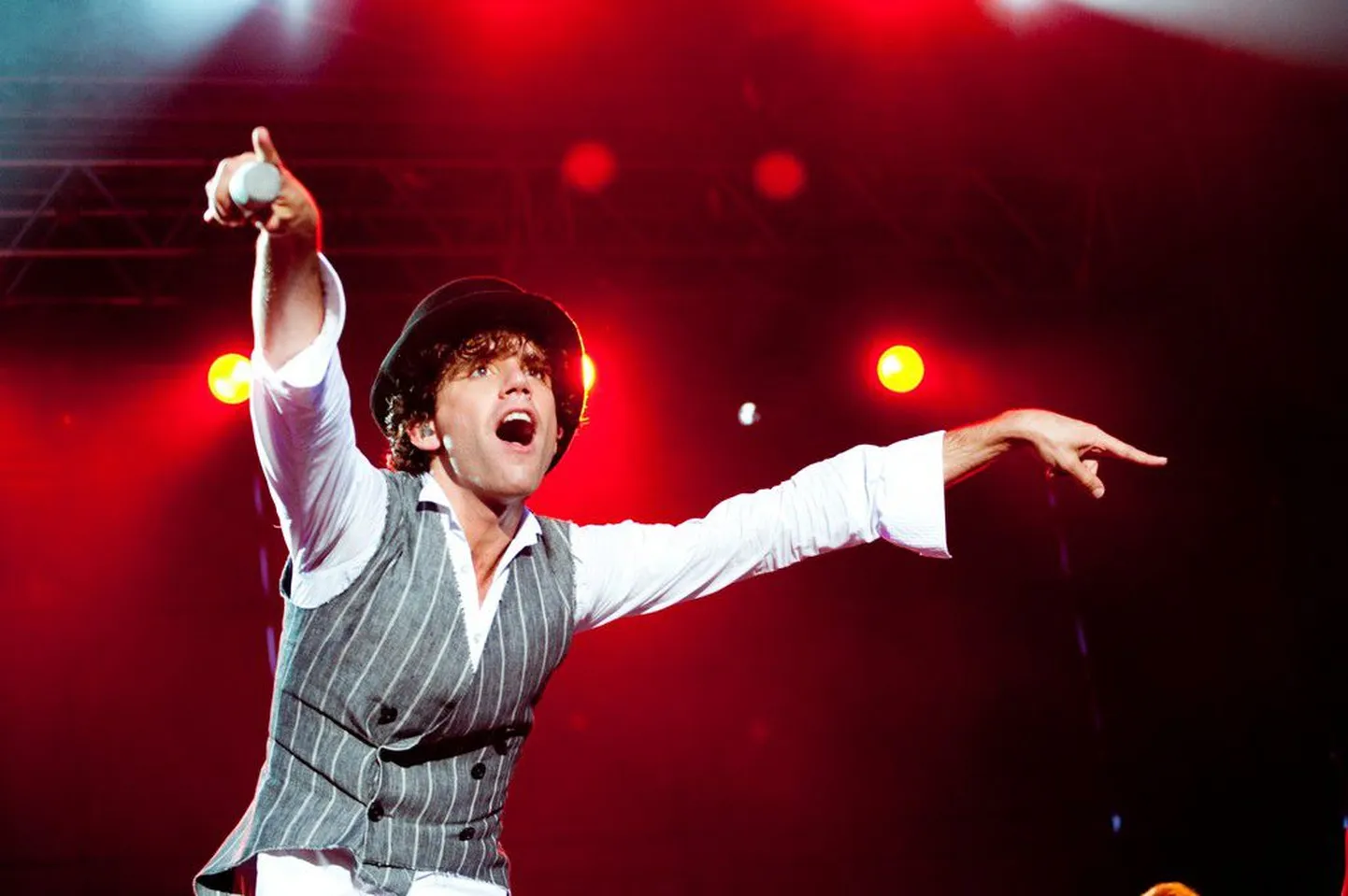 Mika kontsert Tallinna Lauluväljakul 03.08.10 - Vol.2