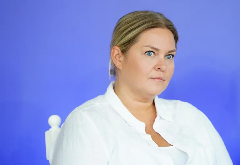 Režisore Paula Pļavniece.