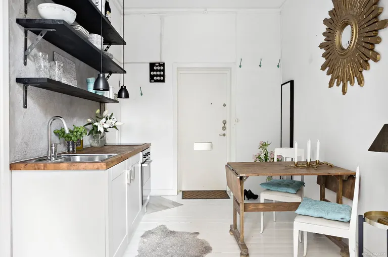 / ANNA HENRIKSSON / MÄKLARHUSET / GRAVITY HOME