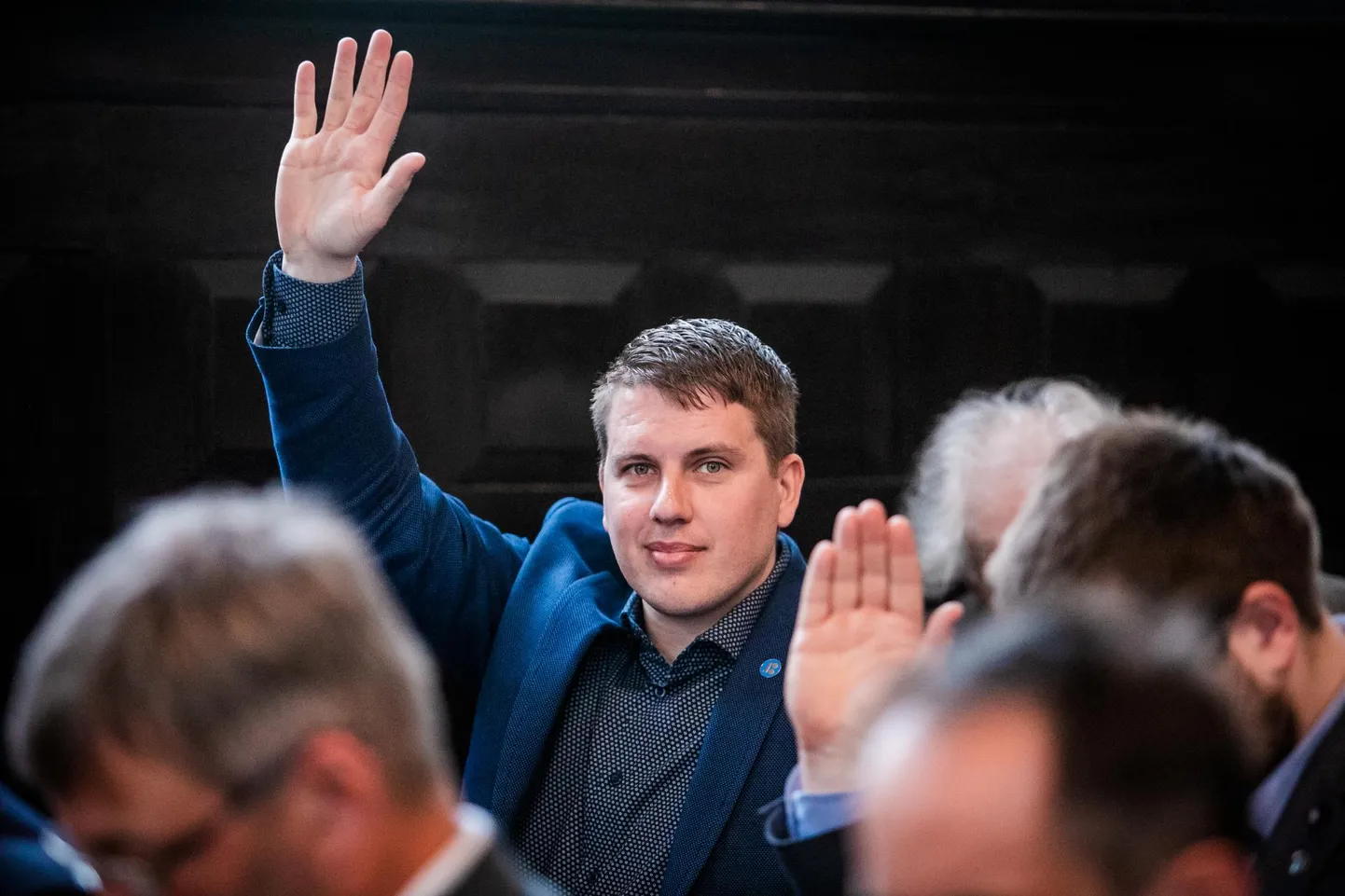 Pärnu linnavolikogu planeerimiskomisjoni esimehel Raido Ilbil puudub luba korteriühistuid haldurina juhtida.