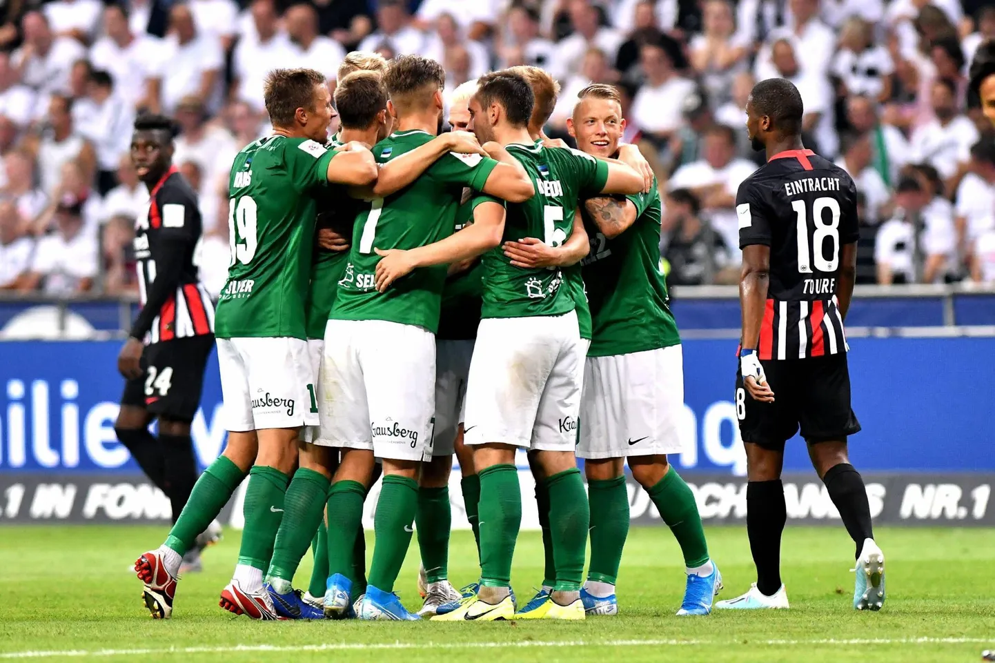 Ainsana mängib Meistrite liiga eelringides Eesti meeskondadest FC Flora.