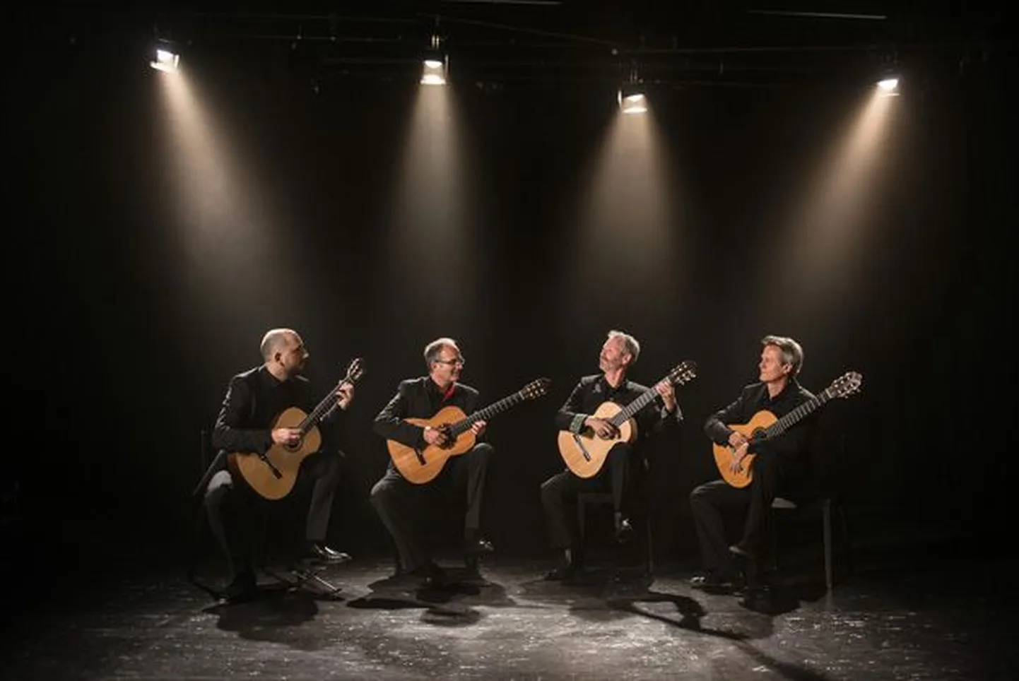 Eos Kitarrikvartett Šveitsist: David Sautter, Michael Winkler, Julio Azcano, Marcel Ege