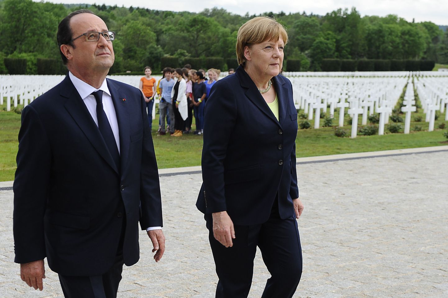 Francois Hollande ja Angela Merkel