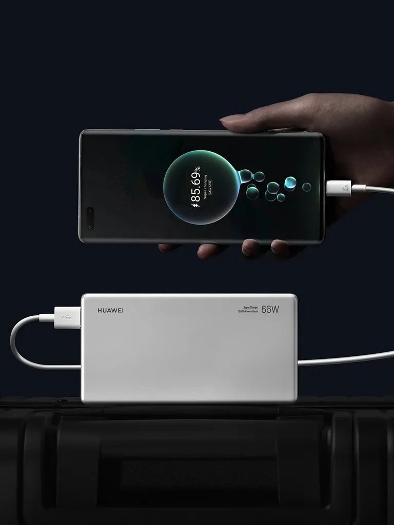Nii Mate 40 Pro kui ka Mate 40 Pro+ hakkavad toetama 66 W juhtmega ja kuni 50 W juhtmevaba laadimist. Juhtmevabalt saab seadet laadida ka autos, kasutades spetsiaalseid ühendusporte.