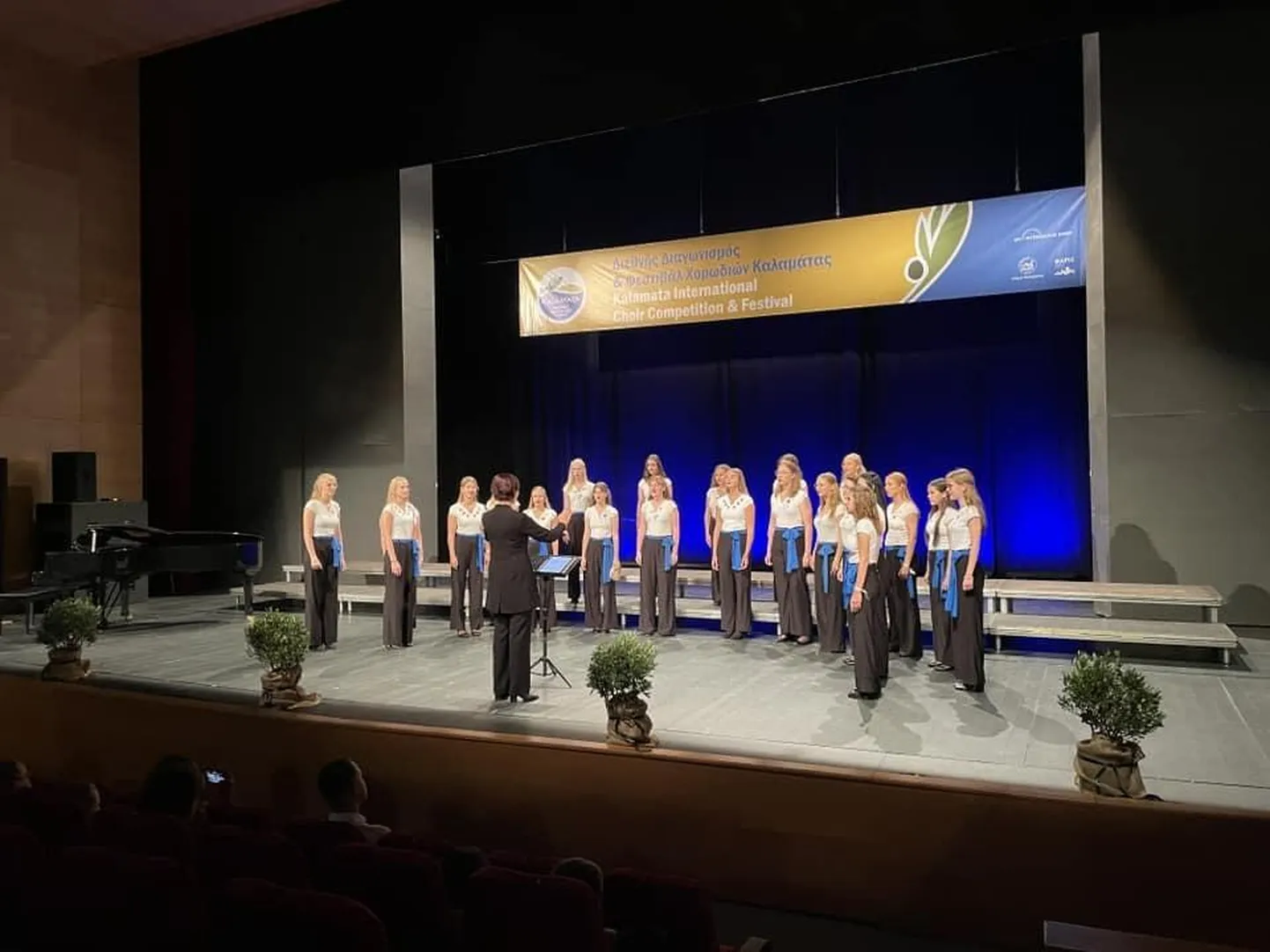 E STuudio tütarlastekoor jõudis rahvusvahelisel koorifestivalil seitsme parima sekka.