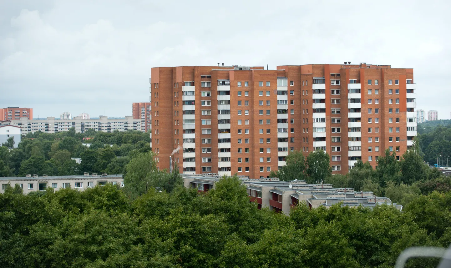 Sõpruse puiestee 202 renoveeritud korterelamu.