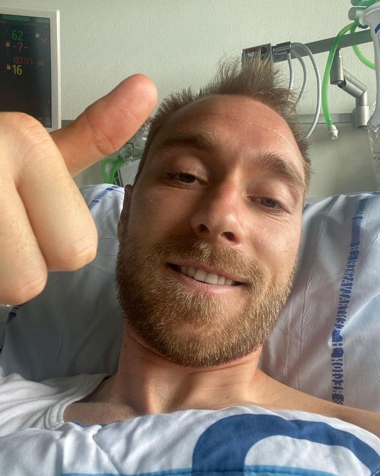 Christian Eriksen paar päeva pärast jalgpalliväljakul kokku kukkumist Kopenhageni haiglas.