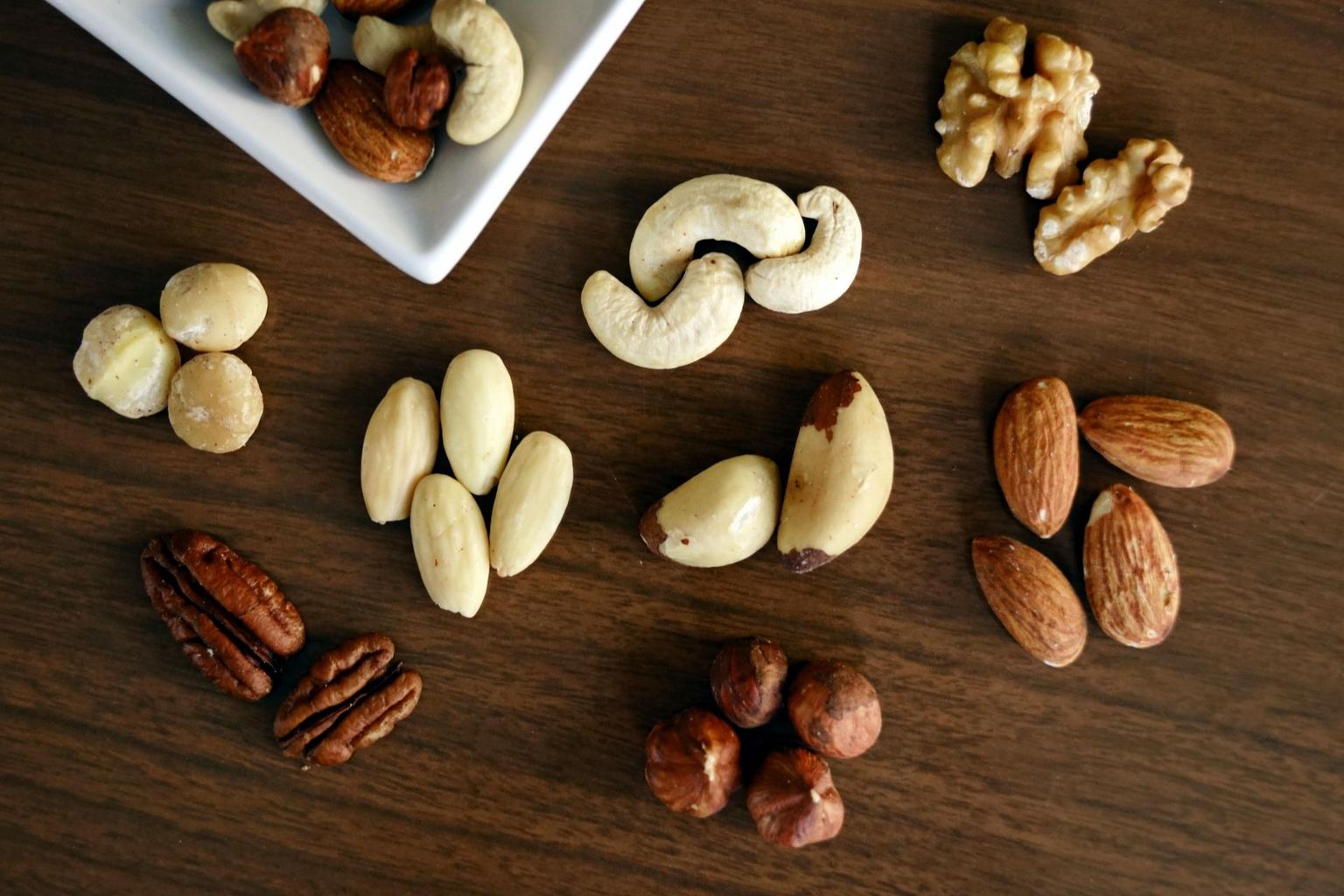 Pähklid on toitainete- ja energiarikkad, aga paksuks ei tee.
