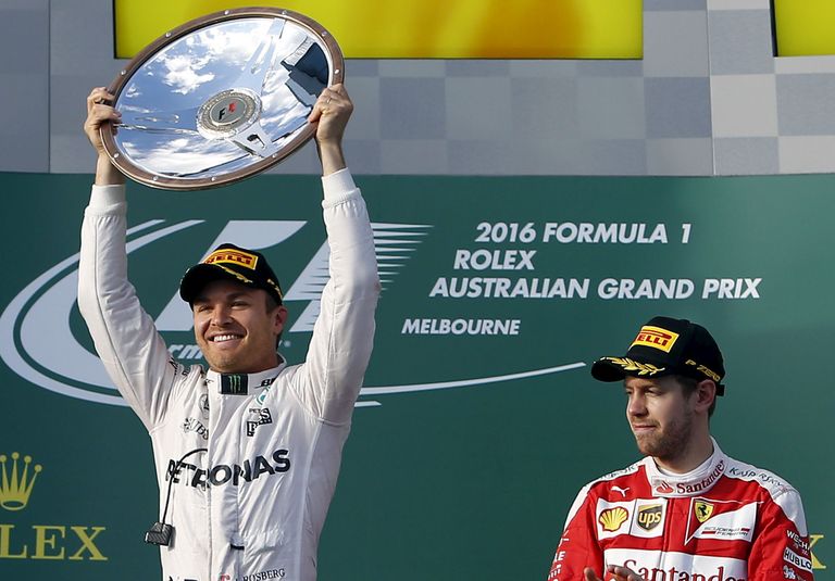 Nico Rosberg võidutses, Sebastian Vettel pidi leppima kolmanda kohaga. FOTO: Scanpix