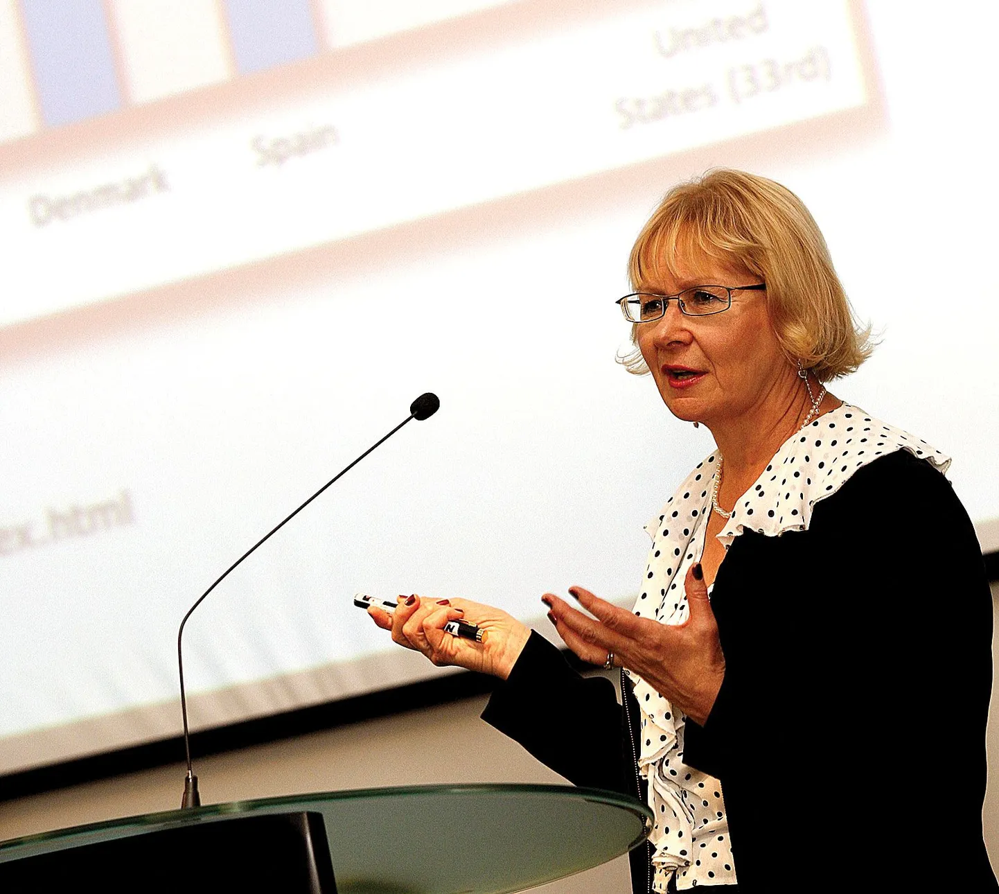 Professor Marjo-Riitta Jarvelin näitas Maailma Tervishoiuorganisatsiooni andmetele toetudes, et Eesti pole Euroopas alkoholi tarbimises esikohal. Samas ei tähenda see, et tegu oleks seetõttu väikese probleemiga.