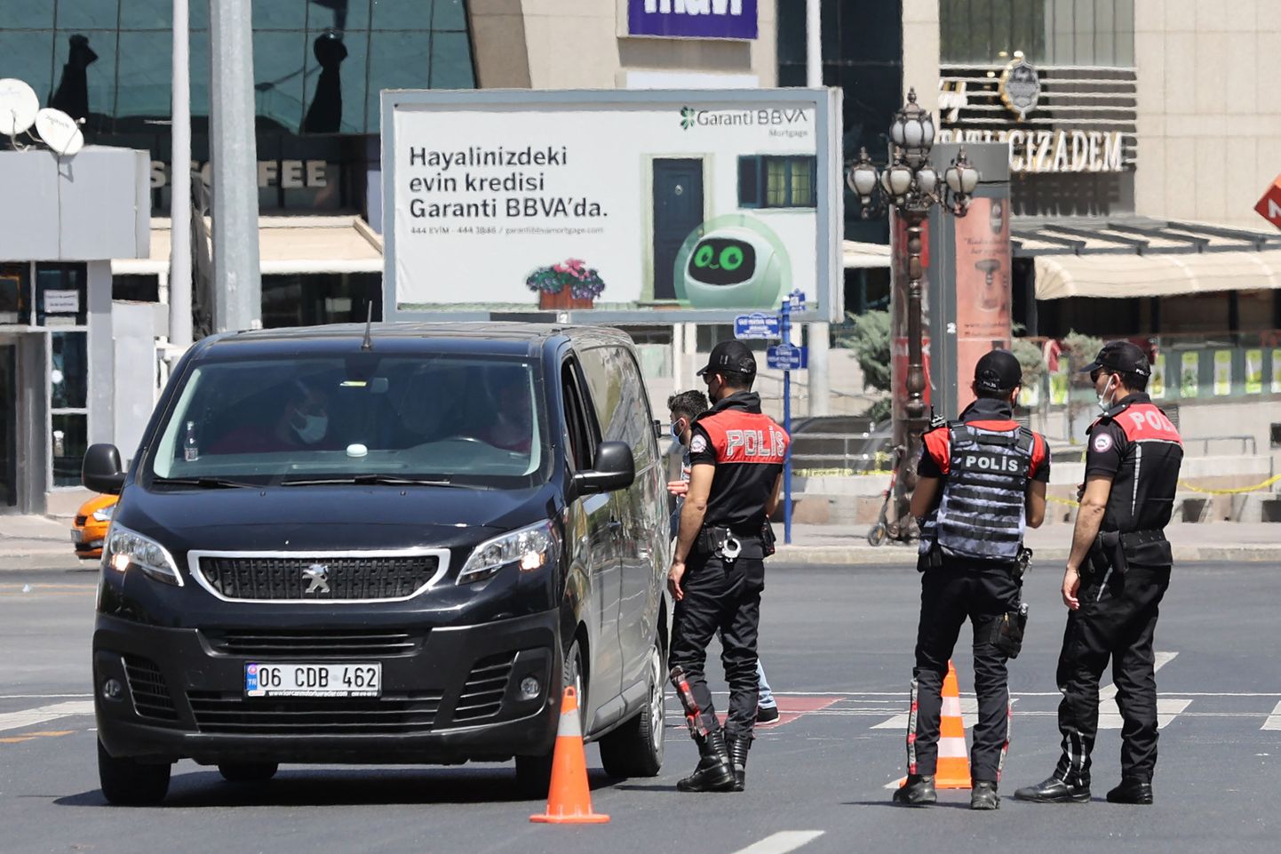 Türgi julgeolekujõud tegutsemas Ankaras. Foto on illustratiivne.
