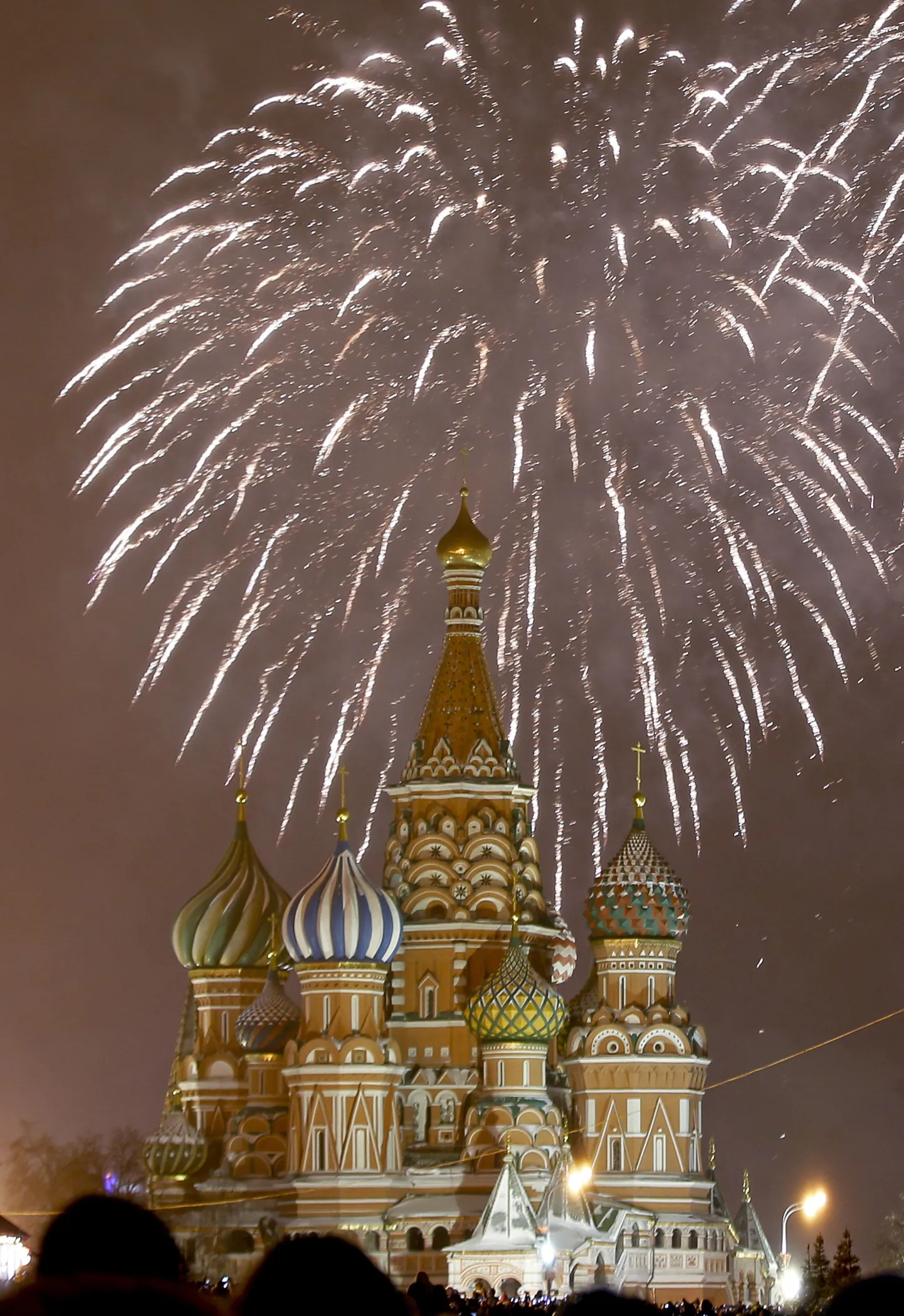 Затяжные праздники в Москве и Подмосковье приводят к проблемам с доступностью обезболивающих для раковых больных.