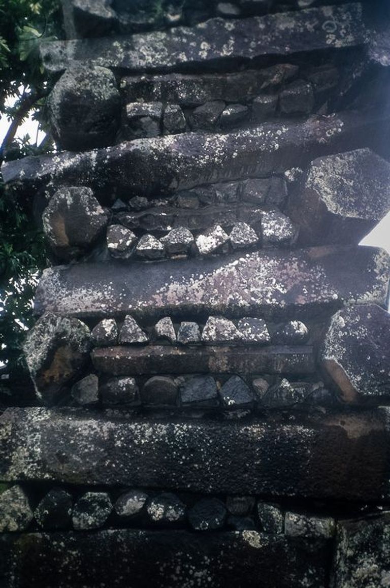 Detail Nan Madoli ehitisest