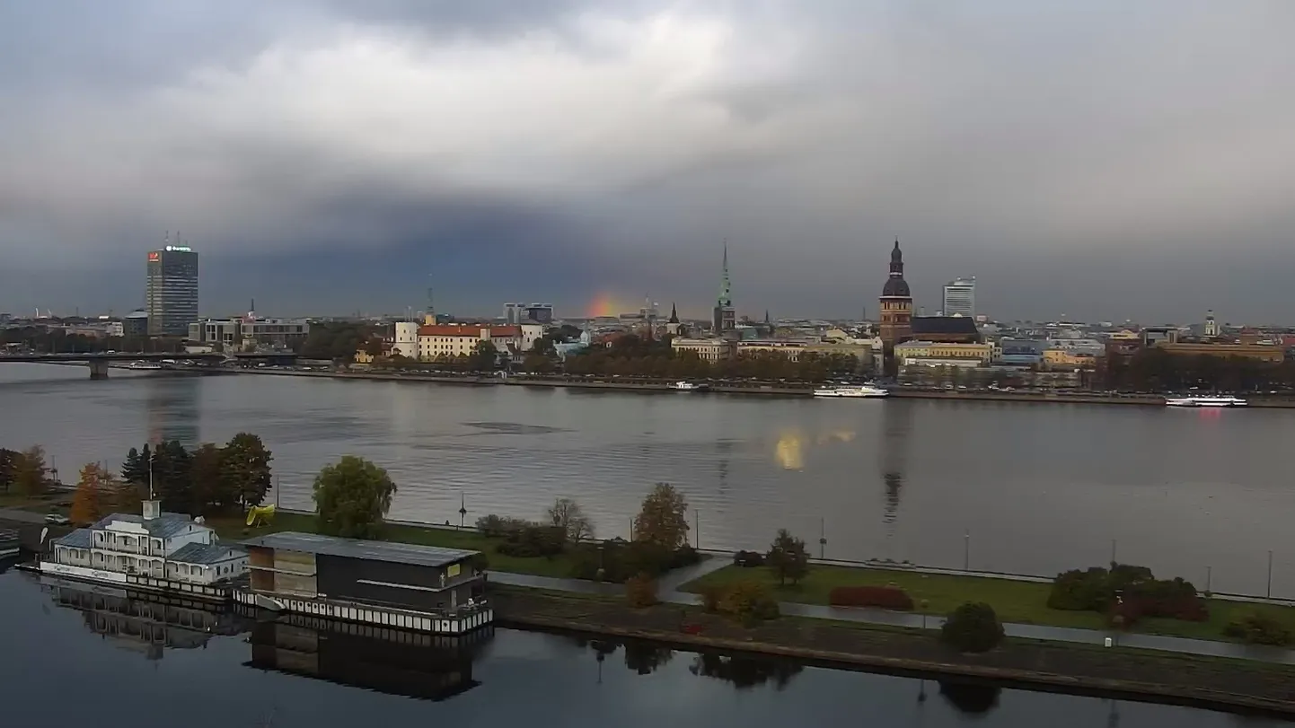 Vecrīgas panorāma no viesnīcas Radisson Blu Daugava 