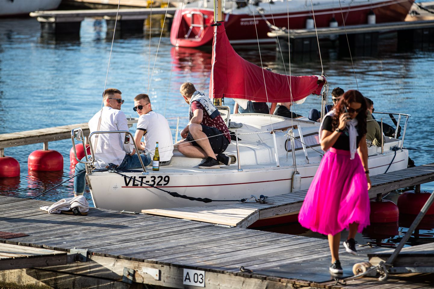 KaiF baari terrass Noblessneri sadamas on populaarne ka veesõidukiga külastajate seas.