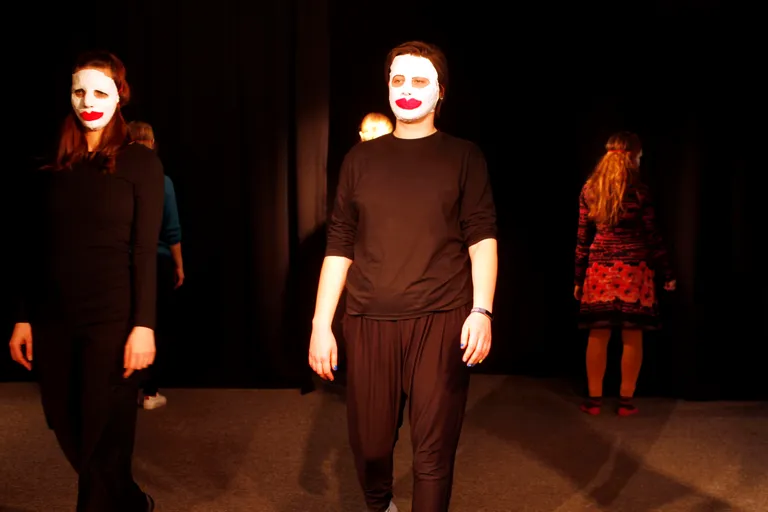TUUM Teatri lavastus «Naised ja numbrid».