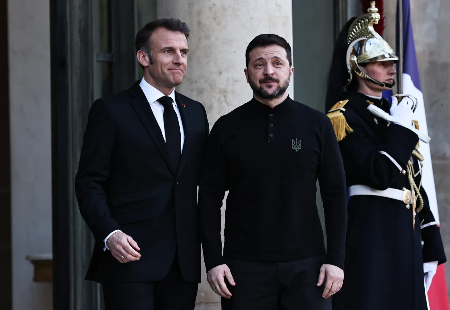 Emmanuel Macron ja Volodõmõr Zelenskõi Pariisis.