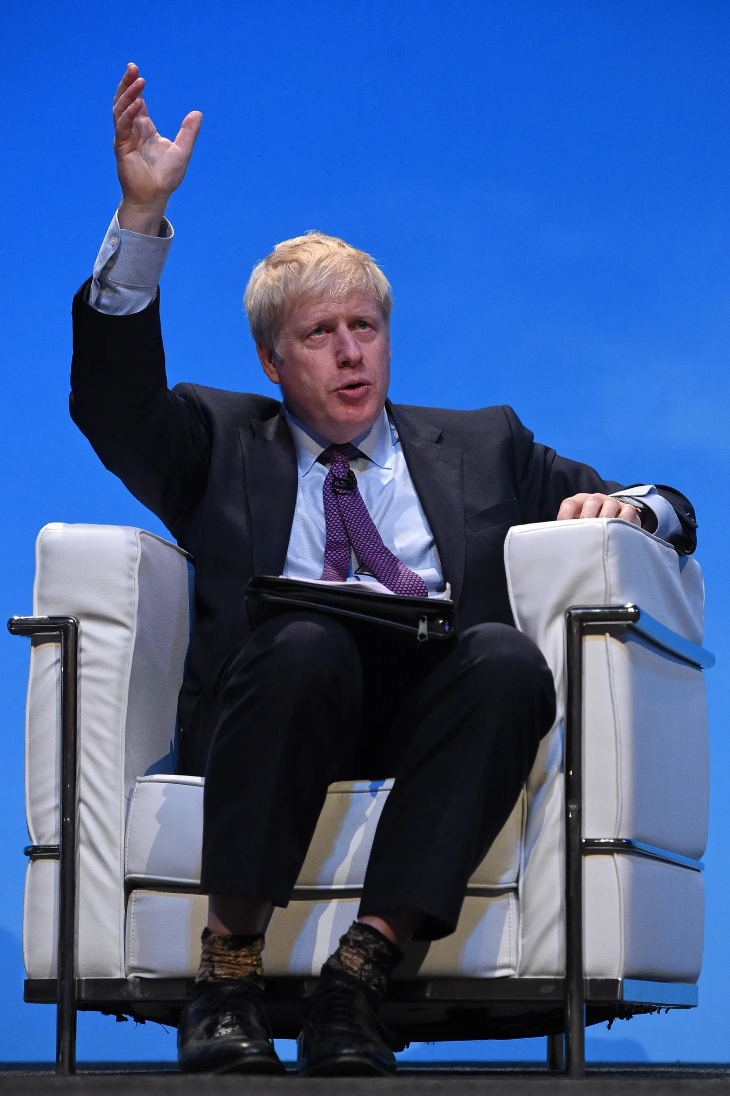 Boris Johnson Birminghamis läinud nädala peetudud konservatiivide partei valimisüritusel. Kui seal jagas ta lava konkurendi Jeremy Huntiga, siis mitmel puhul on Johnson jätnud teledebattidele kohale ilmumata.
