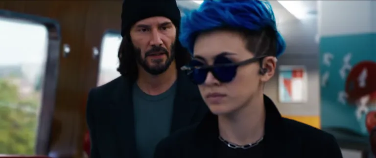 Neo (Keanu Reeves) ja küberpunkar Bugs (Jessica Henwick) filmis «Matrix: Ülestõusmine».