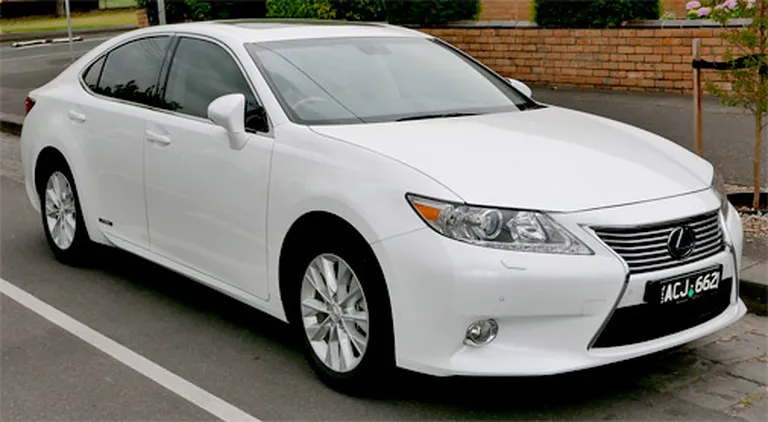Lexus ES