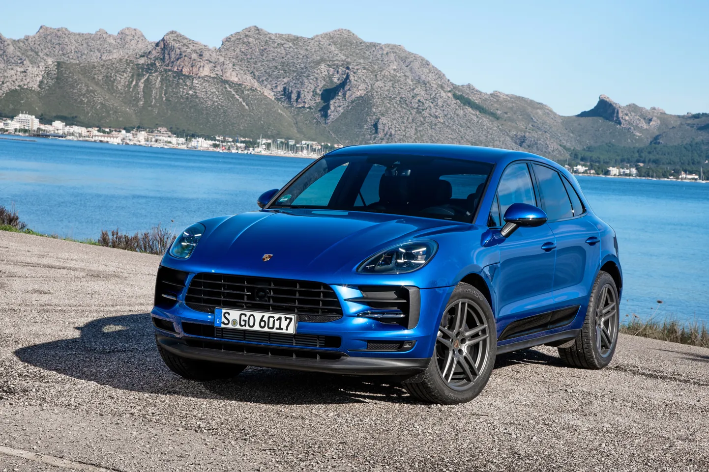 Porsche automašīnas