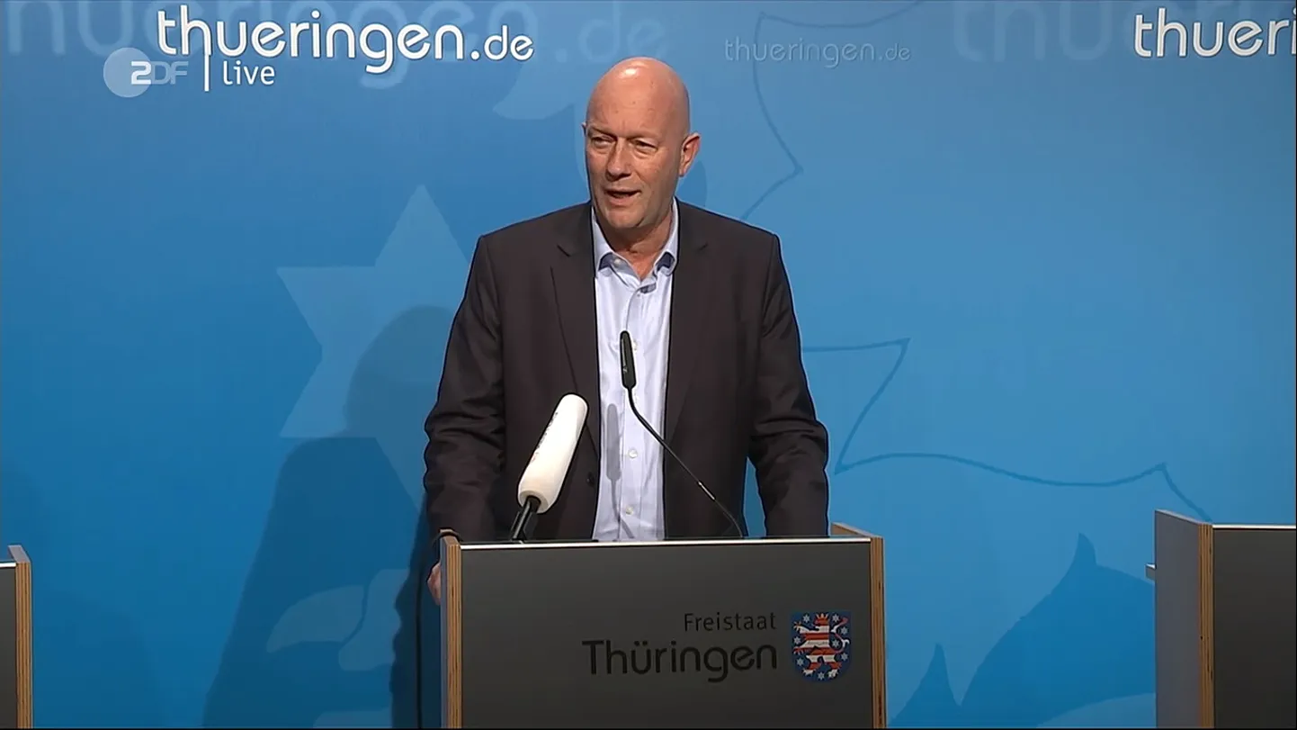 Tīringenas ministru prezidents Tomass Kemmerihs paziņo par ārkārtas vēlēšanu rīkošanu