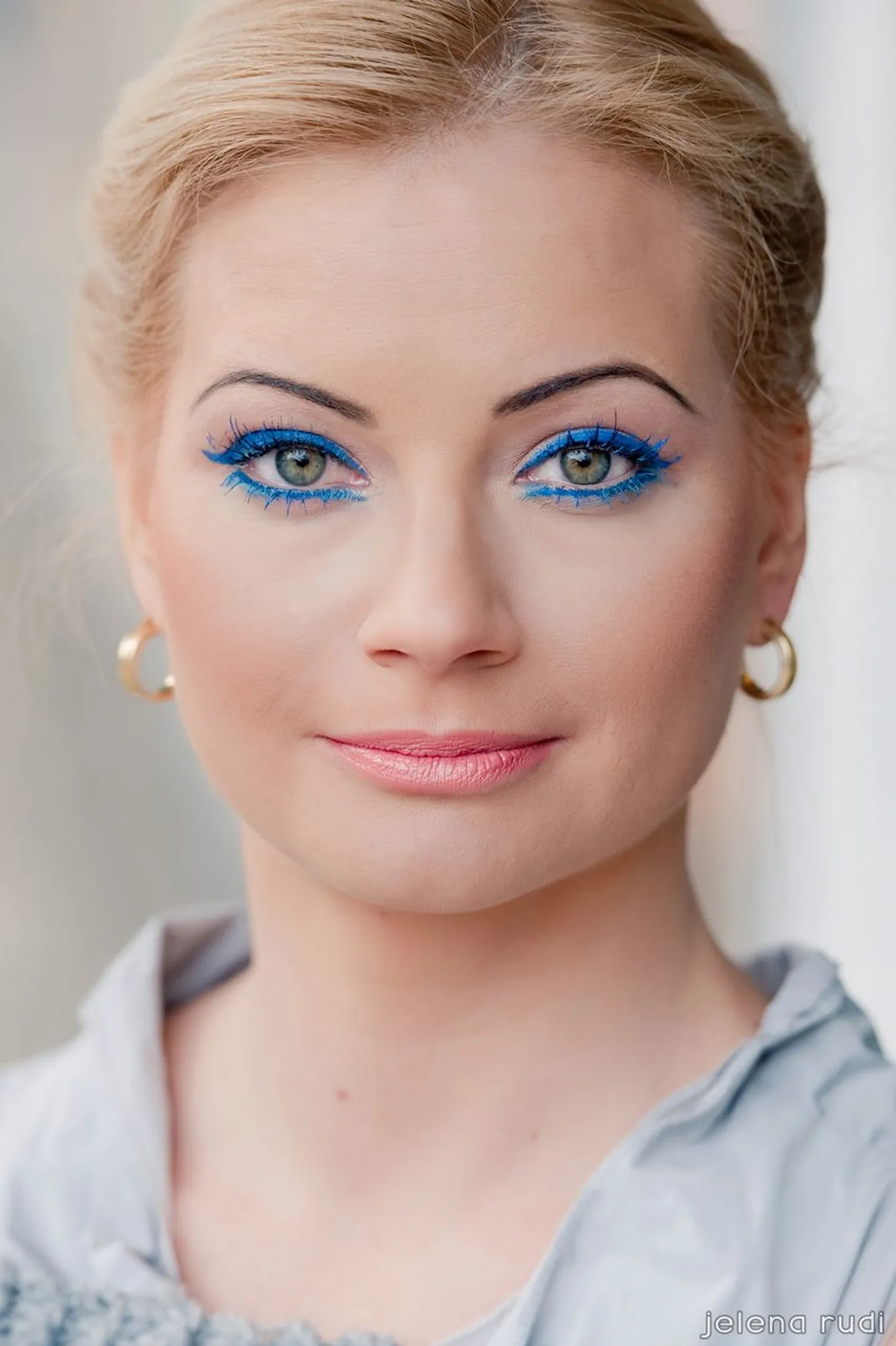 Meik - Loore Härmat, soeng - Margit Merirand, modell - Evelin Ainomäe