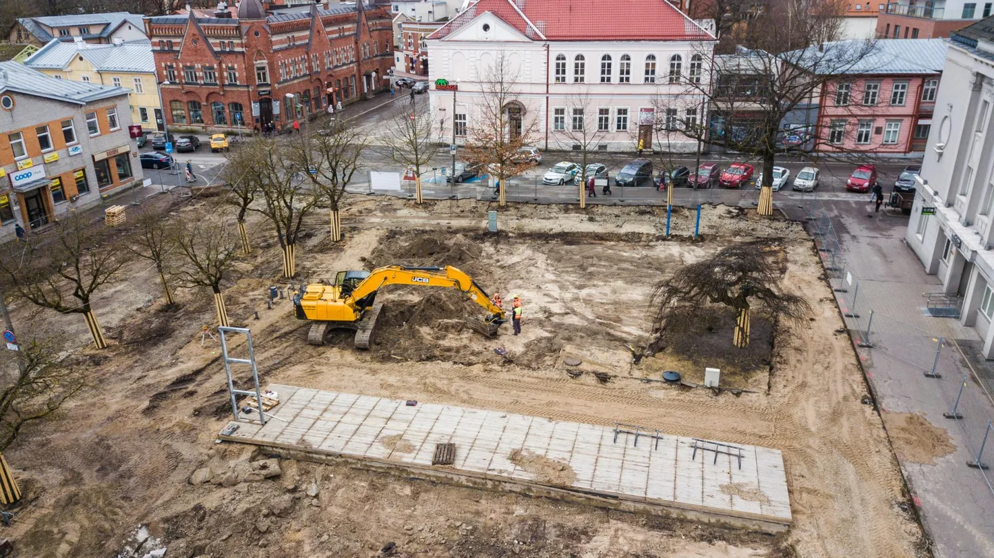 Juba jaanipäevaks võib Rüütli platsist saada Iseseisvuse väljak.