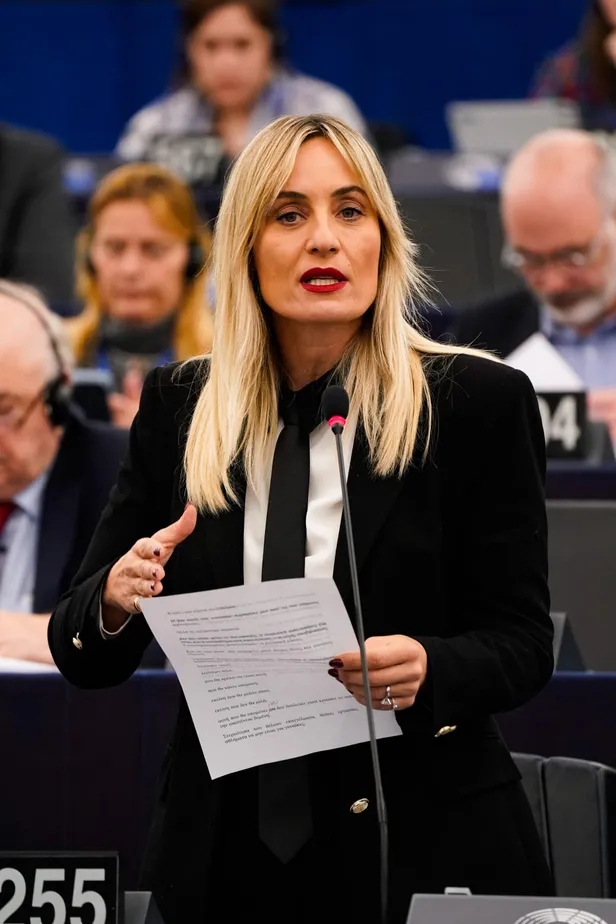 Элеонора Мелети.