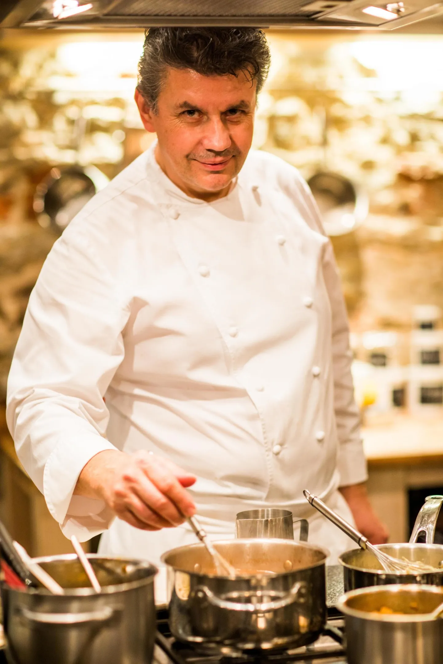 Pariisi ja Hong Kongi restoranide Le39V peakokk Frédéric Vardon Tallinnas. Tema Pariisi restoranile omistati 2012. aastal Michelini tärn.