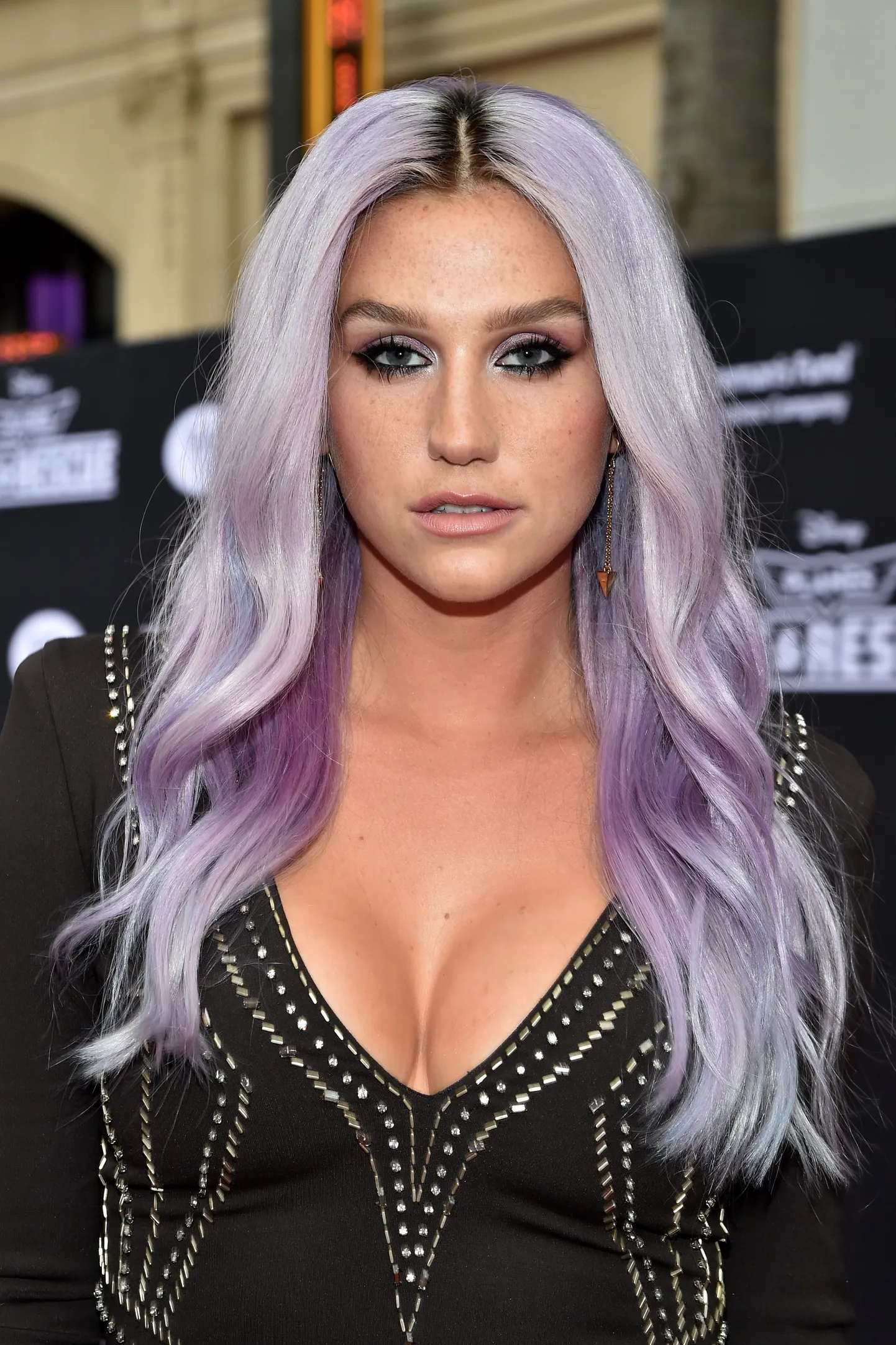 Kesha.