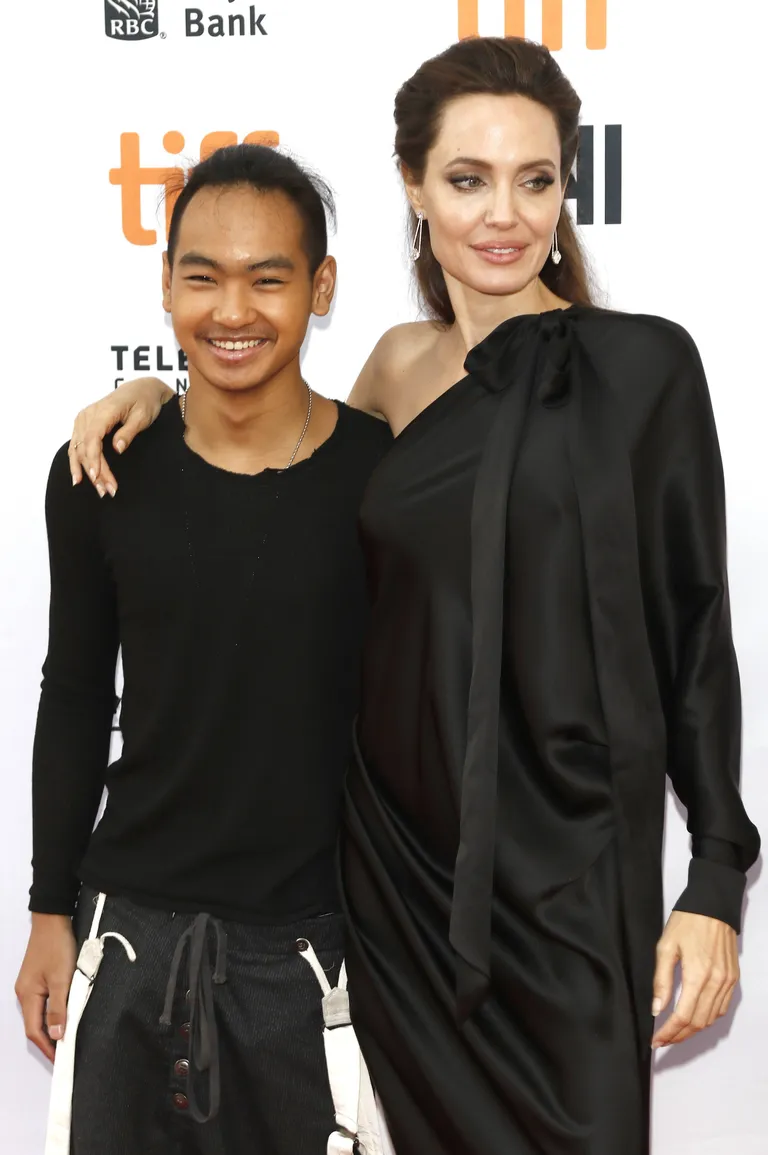 Maddox Jolie-Pitt ja Angelina Jolie